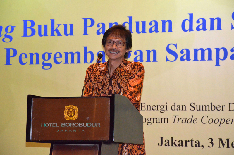 KESDM Luncurkan Buku Panduan Percepatan Pengembangan Sampah Menjadi Energi